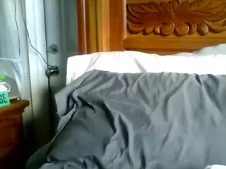 tsunamit3a's Live Sex Cam Show