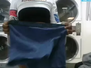 tsunamit3a's Live Sex Cam Show