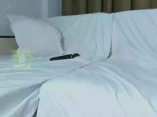 ayablush's Live Sex Cam Show