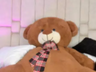 DaiaOrtiz's Live Sex Cam Show
