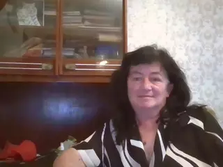 krisshurdlove's Live Sex Cam Show
