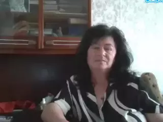 krisshurdlove's Live Sex Cam Show