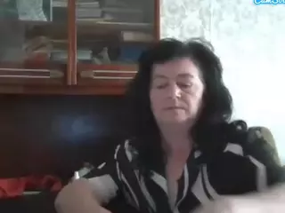krisshurdlove's Live Sex Cam Show