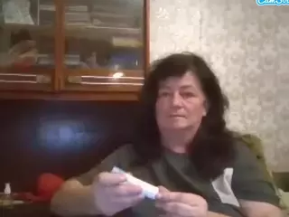 krisshurdlove's Live Sex Cam Show