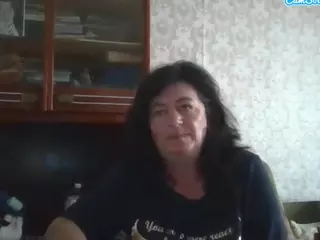 krisshurdlove's Live Sex Cam Show