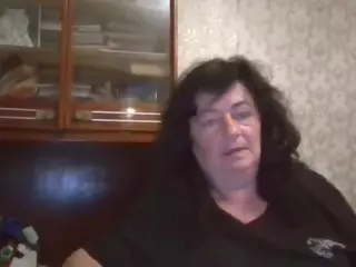 krisshurdlove's Live Sex Cam Show