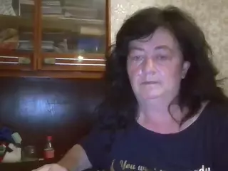 krisshurdlove's Live Sex Cam Show