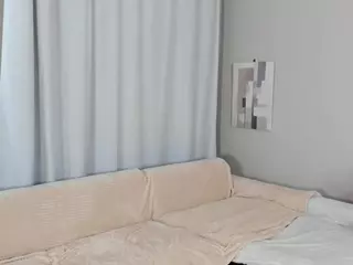Yourroxy's Live Sex Cam Show