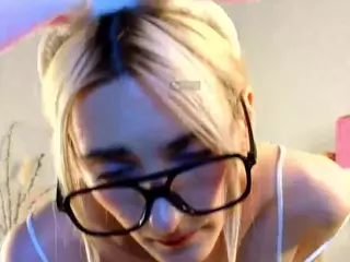 AlbertaDockray's Live Sex Cam Show