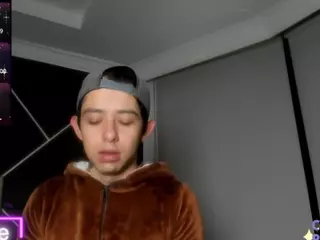 AlecAndrews's Live Sex Cam Show