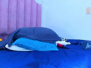 annie-berlin's Live Sex Cam Show