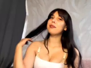 Kira's Live Sex Cam Show