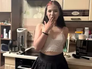 Luna's Live Sex Cam Show