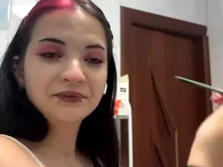 Luna's Live Sex Cam Show