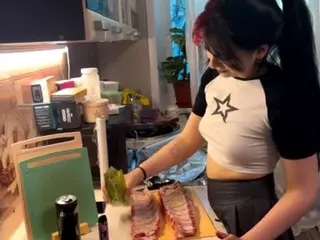Luna's Live Sex Cam Show