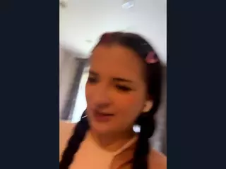 Luna's Live Sex Cam Show