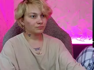 esajukyy's Live Sex Cam Show
