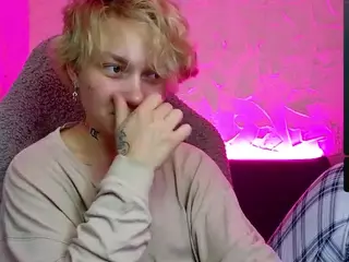 esajukyy's Live Sex Cam Show