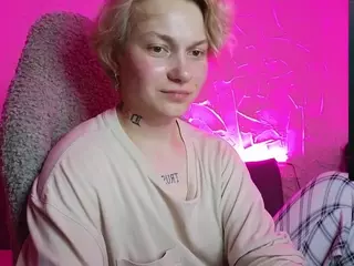 esajukyy's Live Sex Cam Show