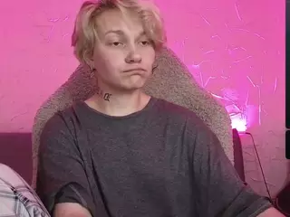 esajukyy's Live Sex Cam Show