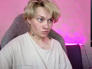esajukyy's Live Sex Cam Show