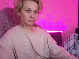 esajukyy's Live Sex Cam Show