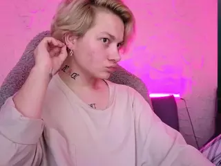 esajukyy's Live Sex Cam Show