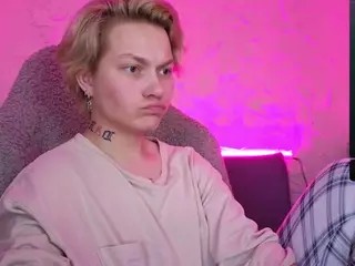 esajukyy's Live Sex Cam Show