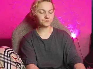esajukyy's Live Sex Cam Show