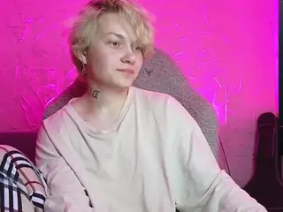 esajukyy's Live Sex Cam Show
