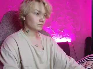 esajukyy's Live Sex Cam Show