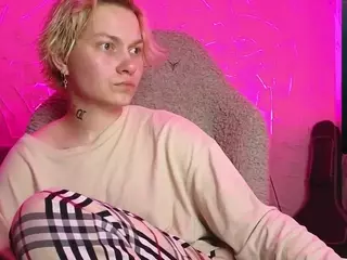 esajukyy's Live Sex Cam Show