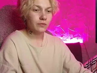 esajukyy's Live Sex Cam Show