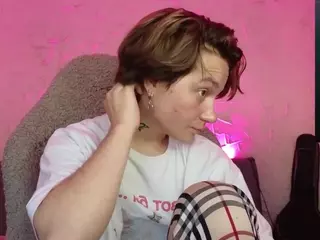 esajukyy's Live Sex Cam Show