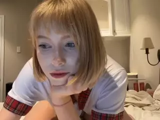 EsmaCorby's Live Sex Cam Show