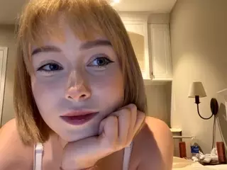 EsmaCorby's Live Sex Cam Show