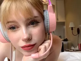 EsmaCorby's Live Sex Cam Show