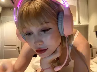 EsmaCorby's Live Sex Cam Show