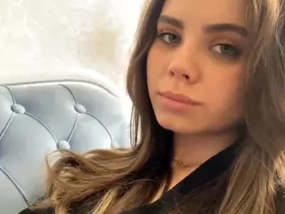 Mia's Live Sex Cam Show