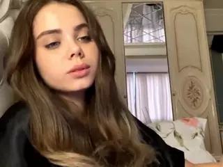 Mia's Live Sex Cam Show