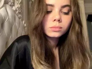 Mia's Live Sex Cam Show