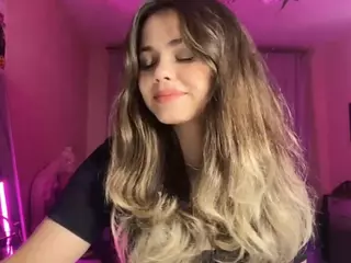 Mia's Live Sex Cam Show