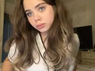 Mia's Live Sex Cam Show