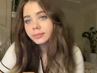 Mia's Live Sex Cam Show
