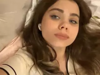 Mia's Live Sex Cam Show
