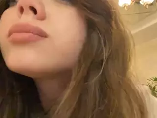 Mia's Live Sex Cam Show