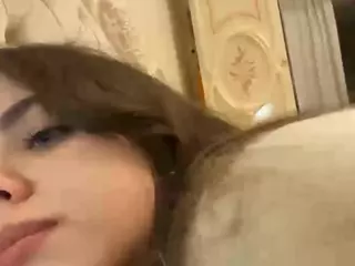 Mia's Live Sex Cam Show