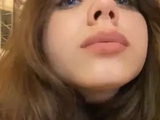 Mia's Live Sex Cam Show