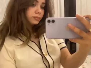 Mia's Live Sex Cam Show