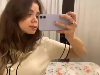 Mia's Live Sex Cam Show